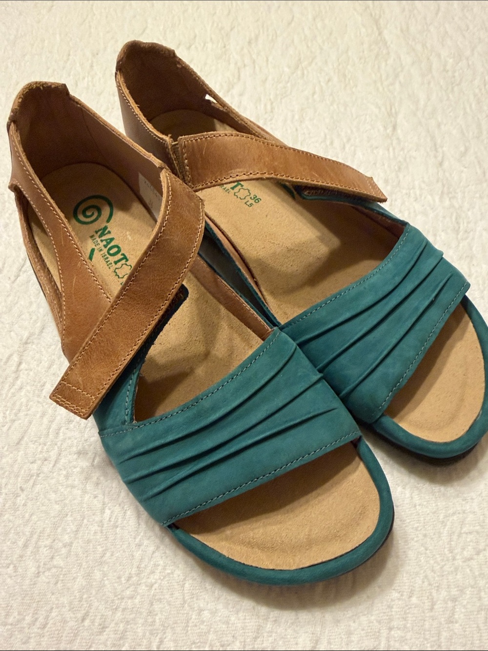 Women’s NAOT Teal and Tan Pleated Front Sandals size 36 (size US 6)